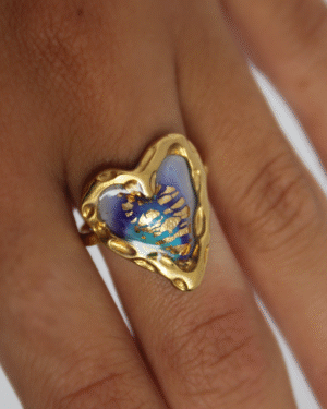 Anillo corazón tonos lilas