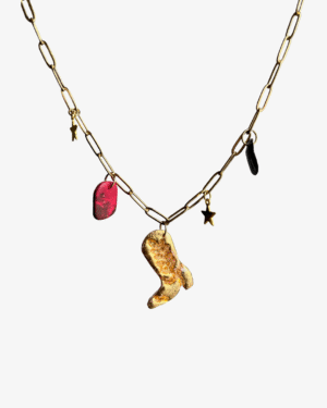 Collar charms bota dorada