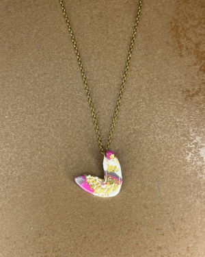 Collar corazón blanco y rosa