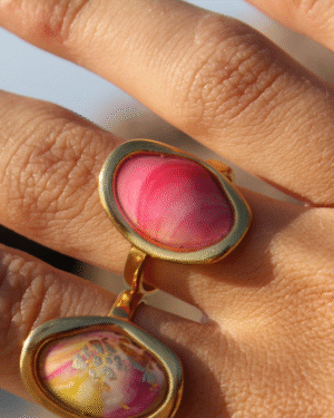 Anillo ovalado tonos rojos