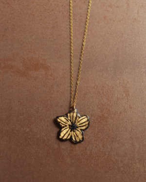 Simple Petal Black