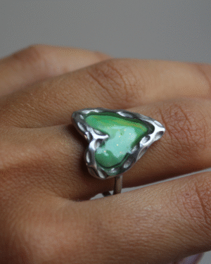 Anillo corazón verde plateado